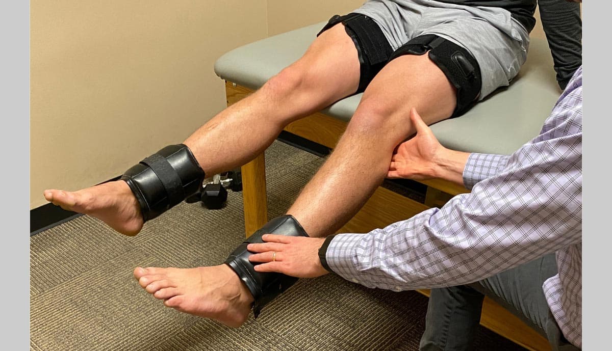 Benchmark patient receiving blood flow restriction treatment