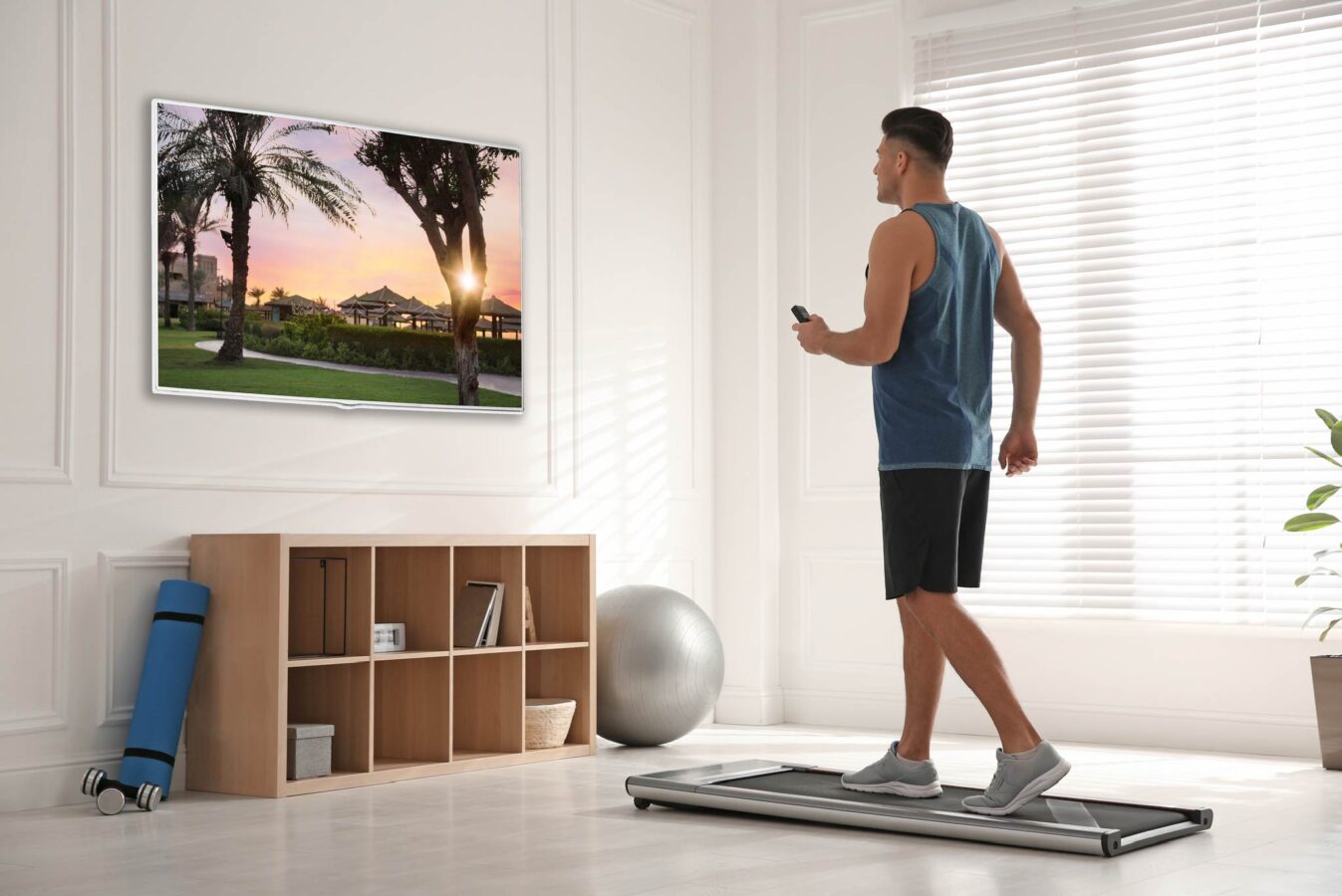 walking-pad-benchmarkpt-newsletter-image-2048×1368-01