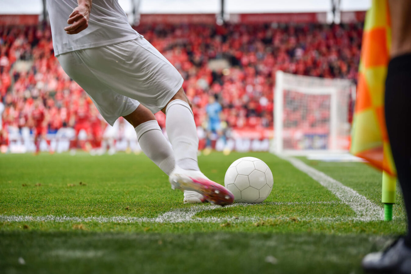 What Is Turf Toe: Causes, Symptoms, and Recovery | BenchMark PT